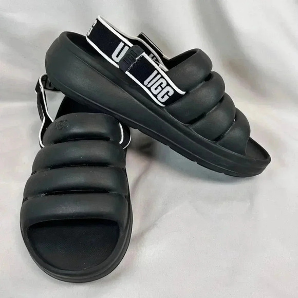UGG Sport Yeah Beach Slides Size 6 Men Slide Slip On Black Athletic Unisex - Picture 1 of 8